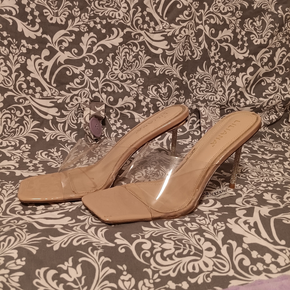 Heels - Picture 4 of 12